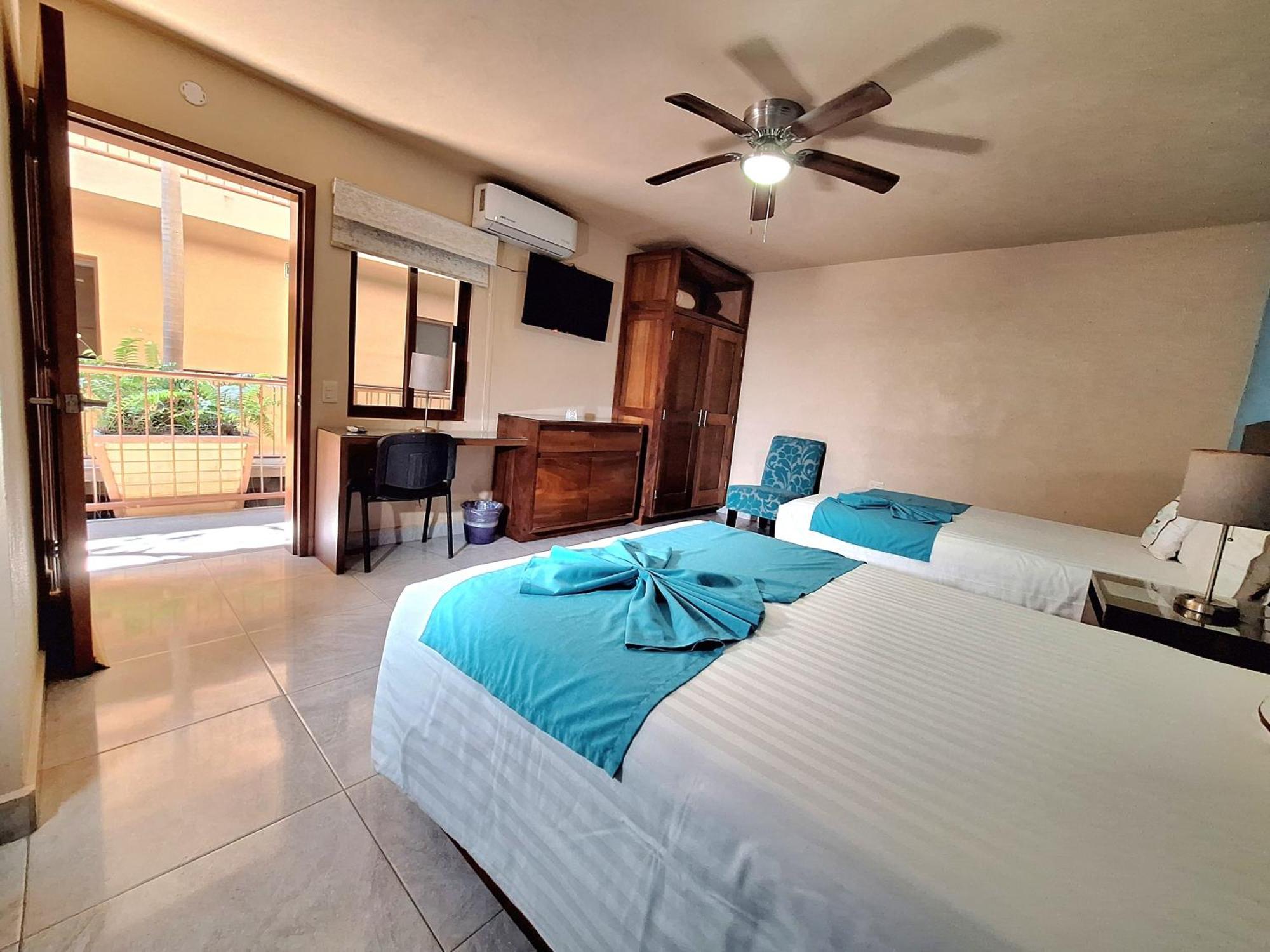 Pacific Inn Hotel Sayulita Exterior photo